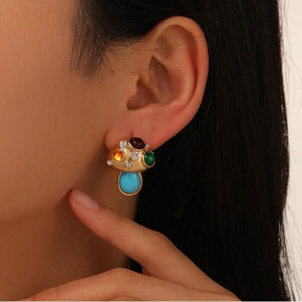 Bohemian mushroom stud A309